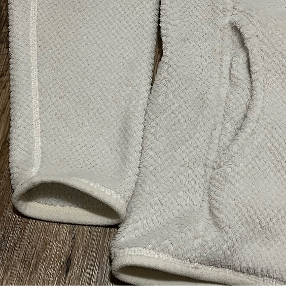 Patagonia Woman’s T Snap Button Fleece Size Medium White Polartec Preowned - Picture 5 of 11